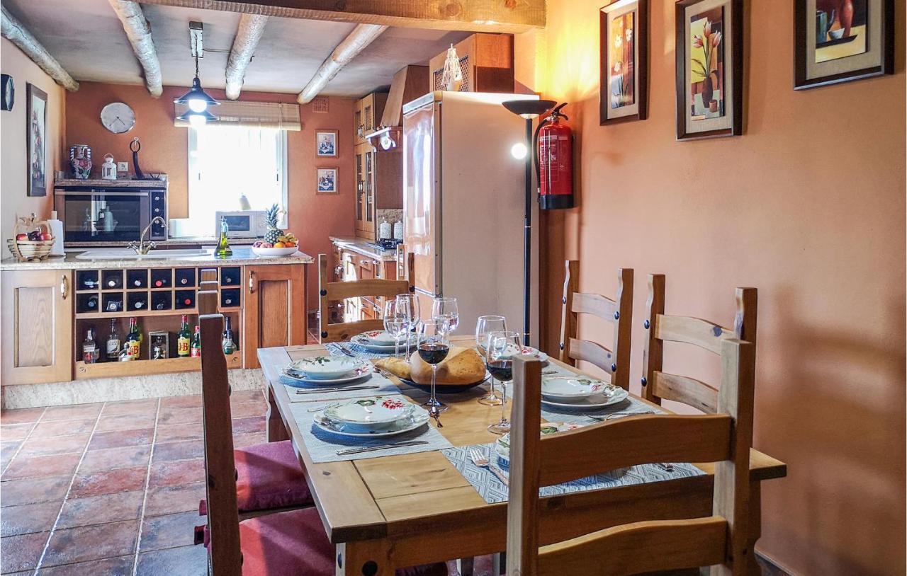 Awesome Home In Algatocín エクステリア 写真