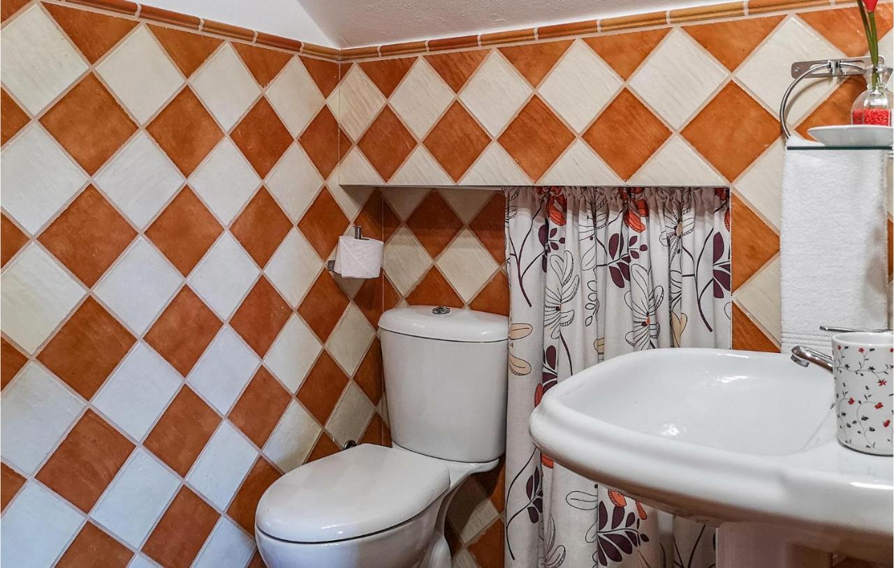 Awesome Home In Algatocín エクステリア 写真