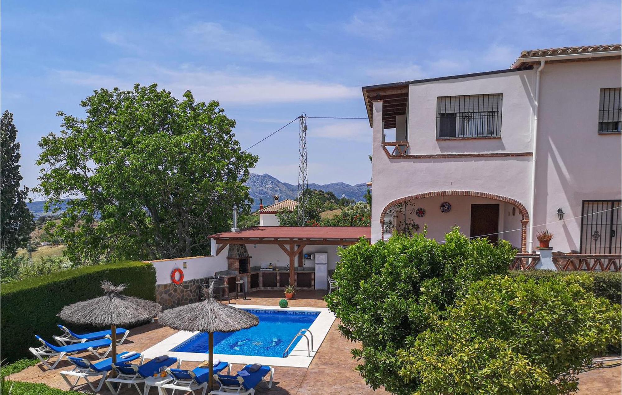 Awesome Home In Algatocín エクステリア 写真