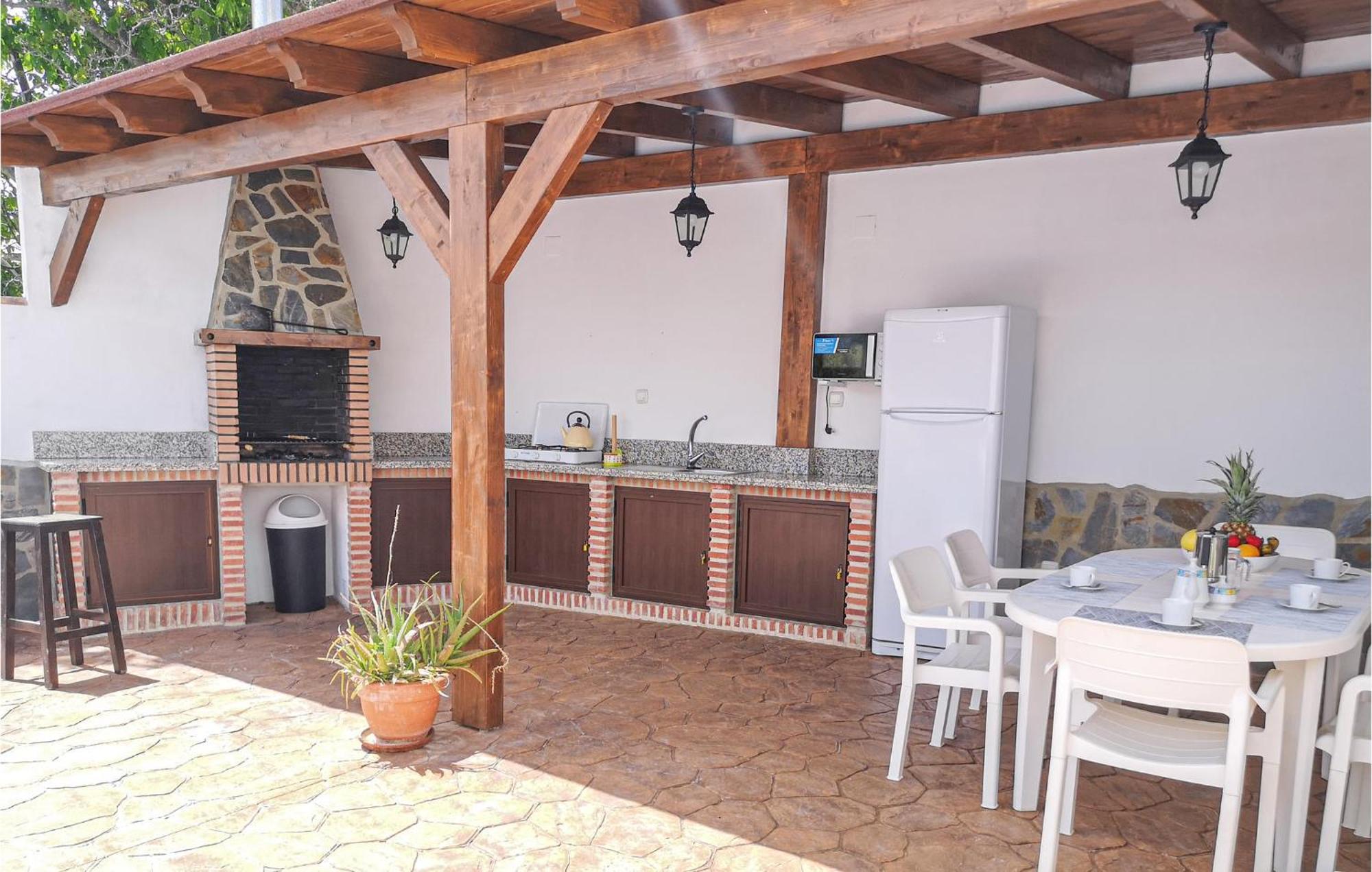 Awesome Home In Algatocín エクステリア 写真